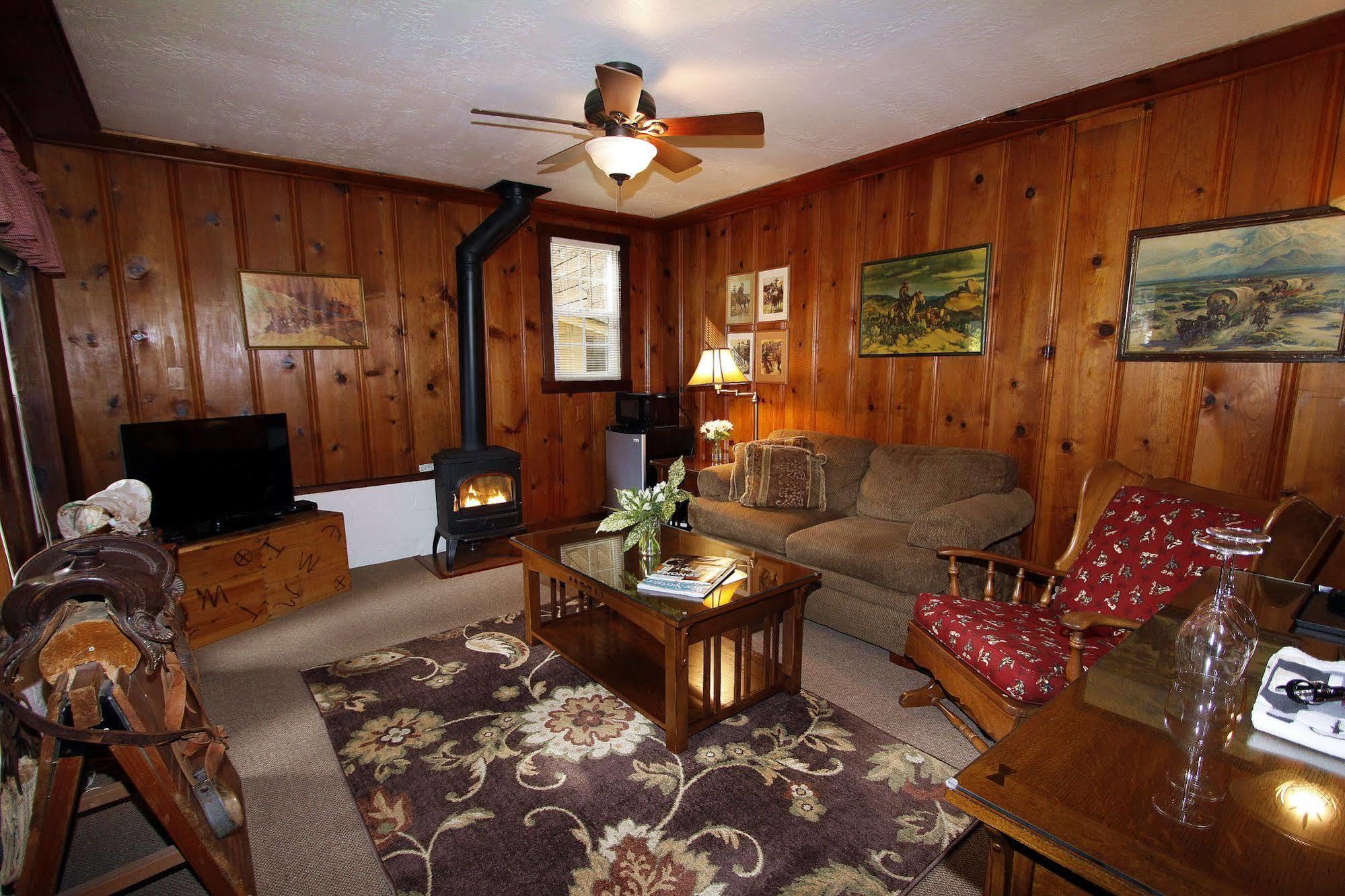 Fern Grove Cottages Guerneville Ngoại thất bức ảnh